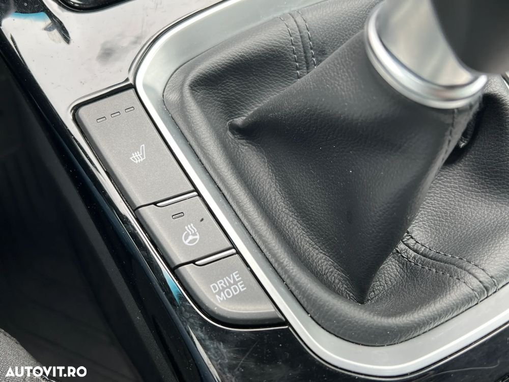 Hyundai i30 1.5 T-GDI 140CP M/T MHEV Highway - 20