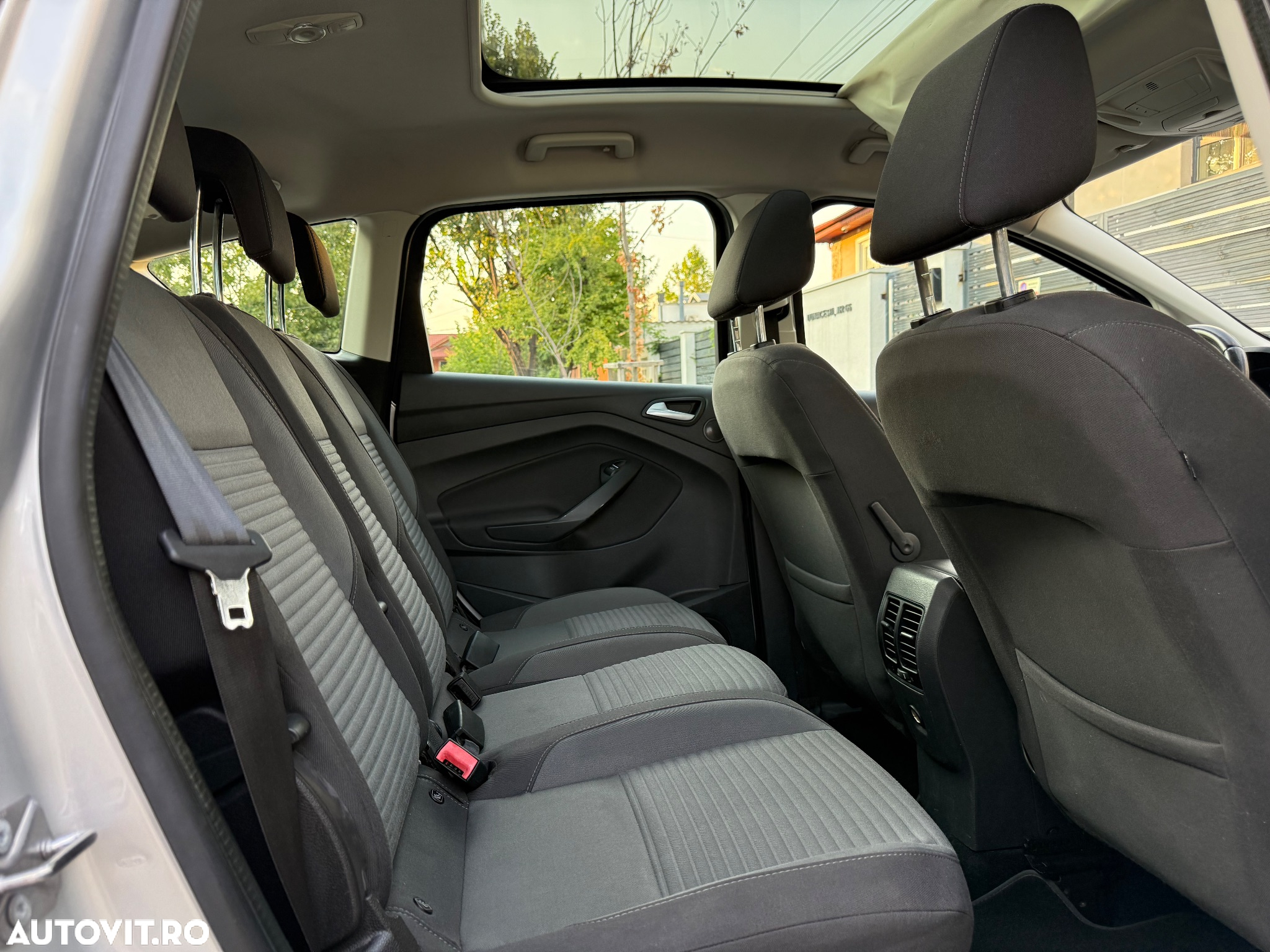 Ford C-Max 1.5 TDCi Powershift Titanium - 14