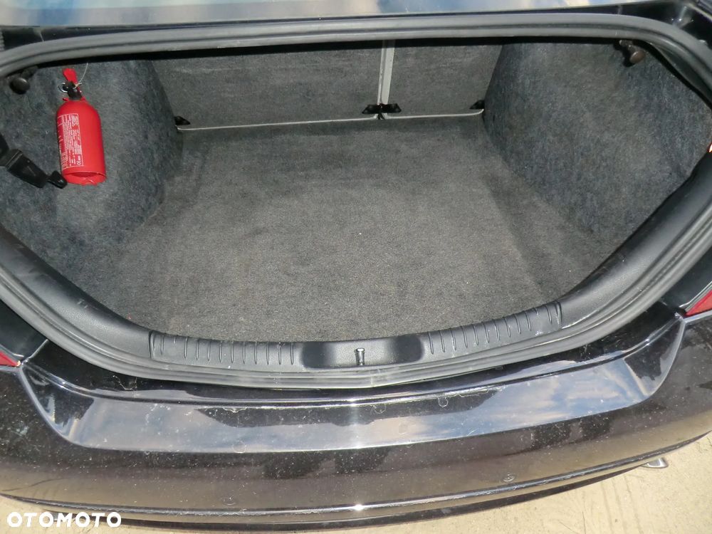 Ford Mondeo V6 ST 220 - 10