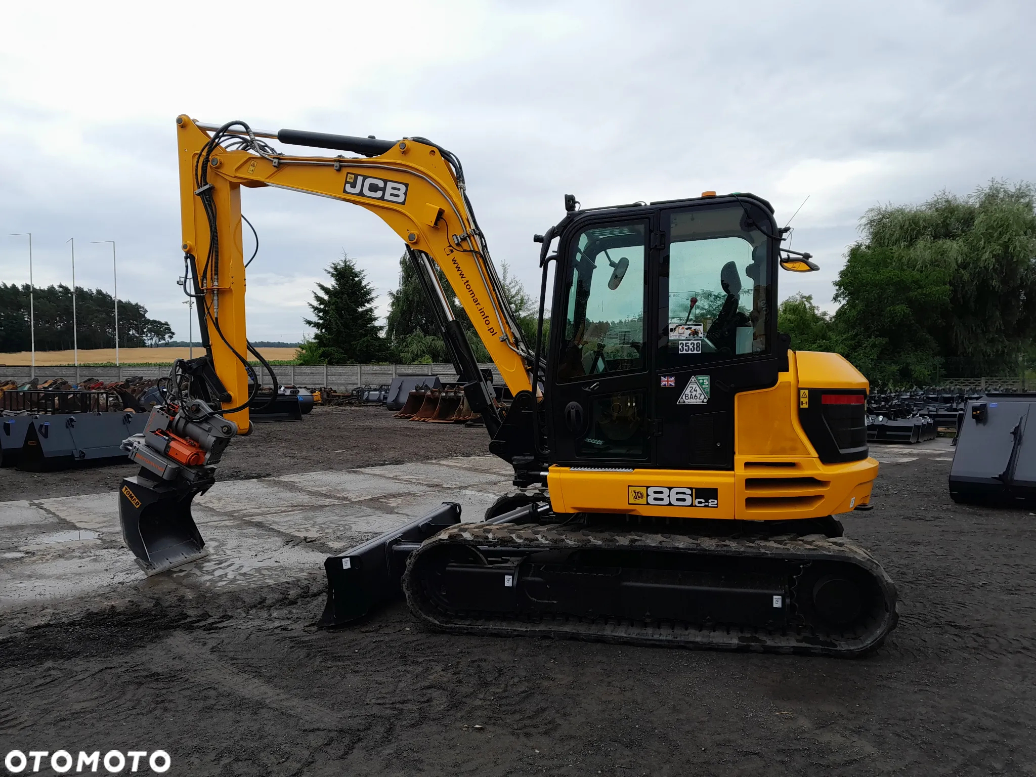 JCB 86C-2 rototilt - 5