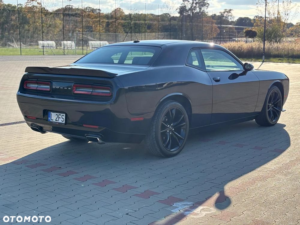 Dodge Challenger 3.6 SXT - 11