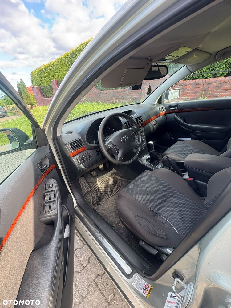 Toyota Avensis 2.0 VVT-i Prestige - 14