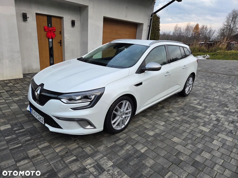 Renault Megane ENERGY TCe 205 EDC GT - 10