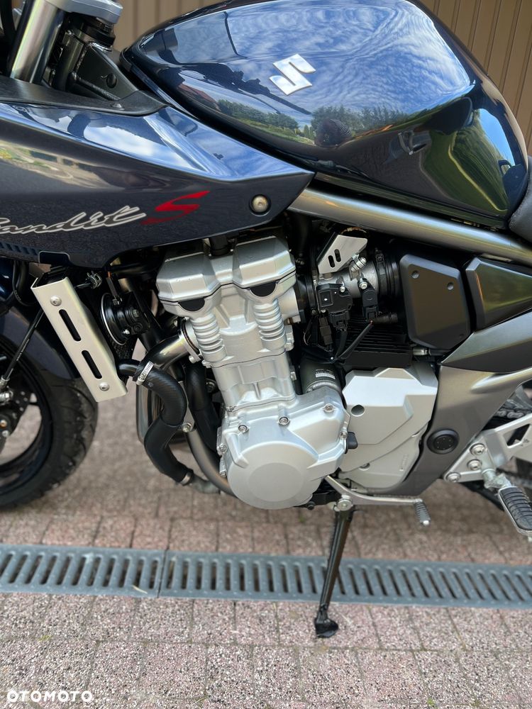 Suzuki Bandit - 23