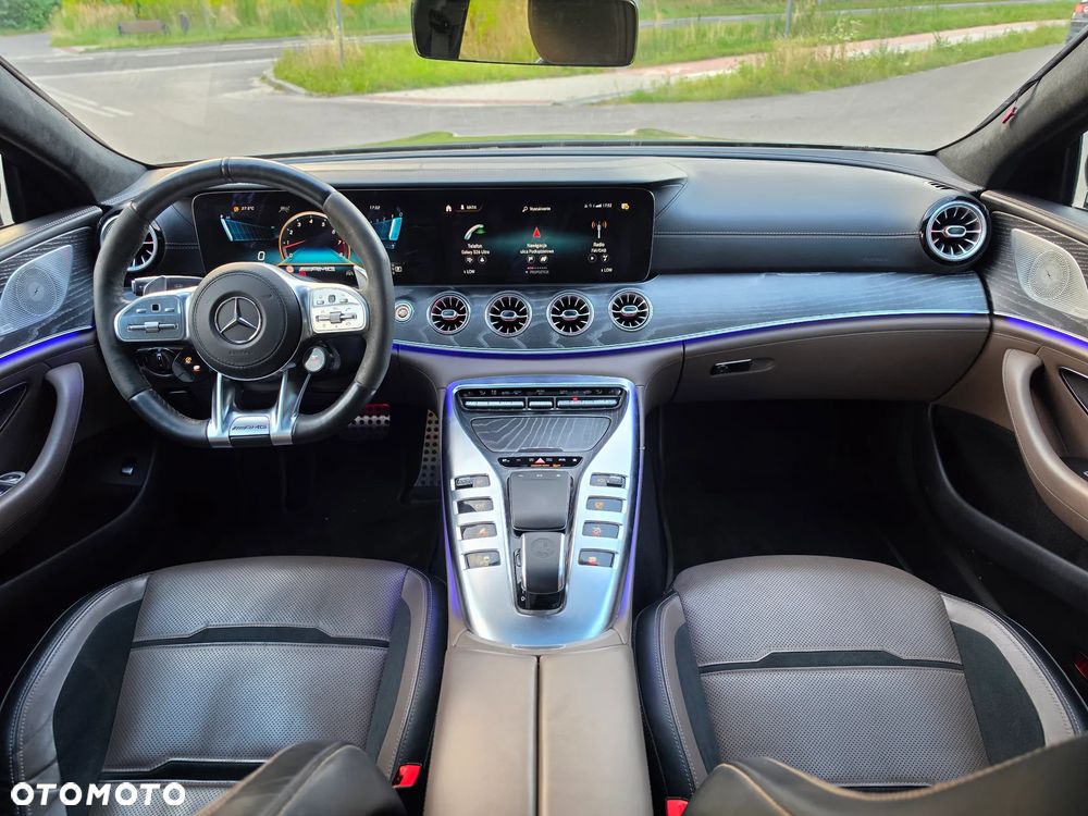 Mercedes-Benz AMG GT 53 4Matic+ 4D Speedshift TCT 9G - 32