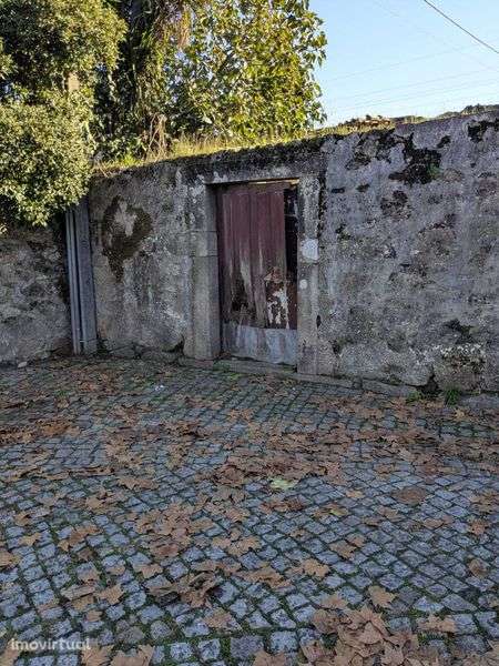 Oportunidade Terreno 340m2 no centro de S Pedro de Fins - Grande imagem: 4/6