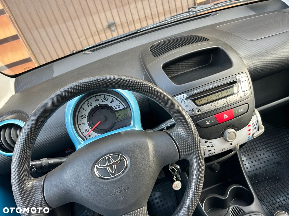 Toyota Aygo - 2