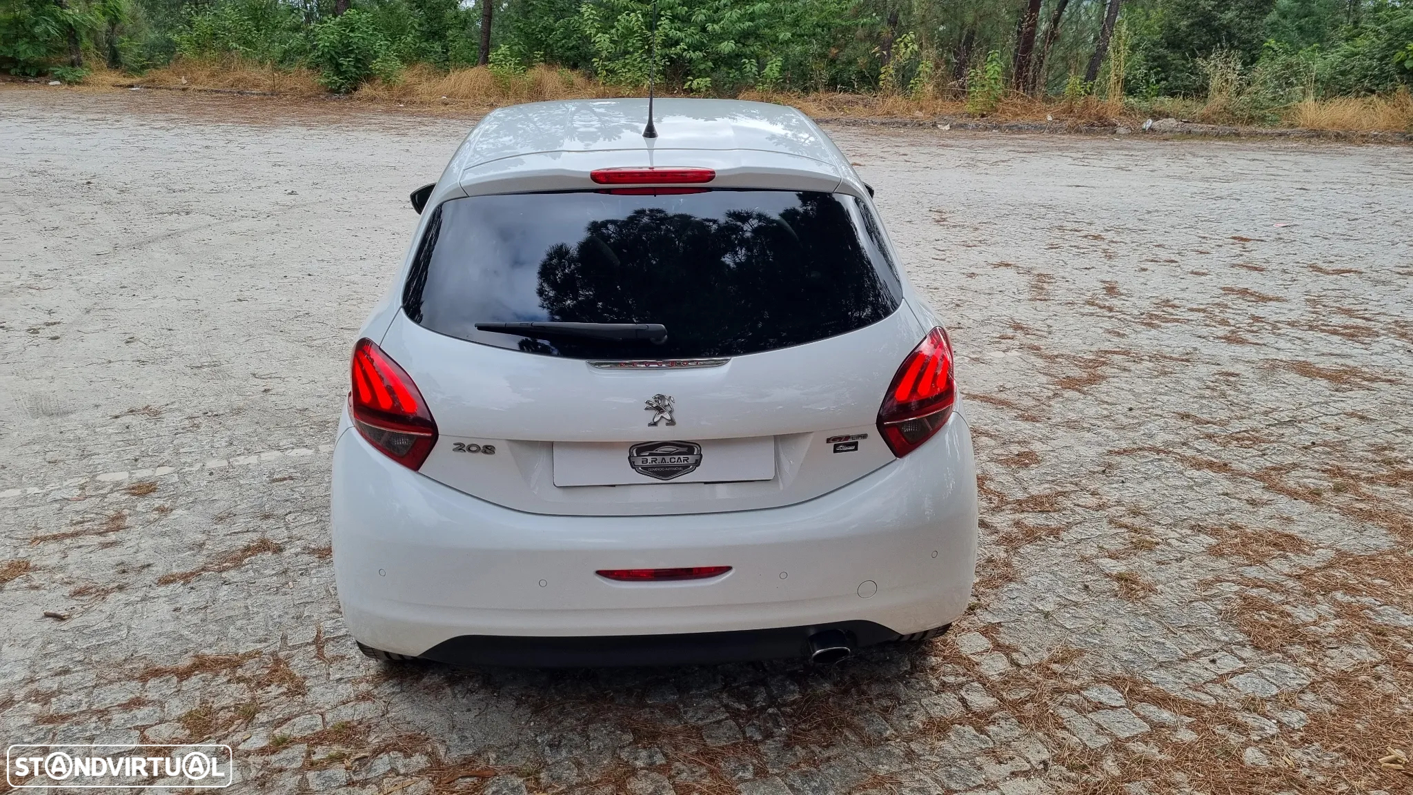 Peugeot 208 1.2 PureTech GT Line - 17