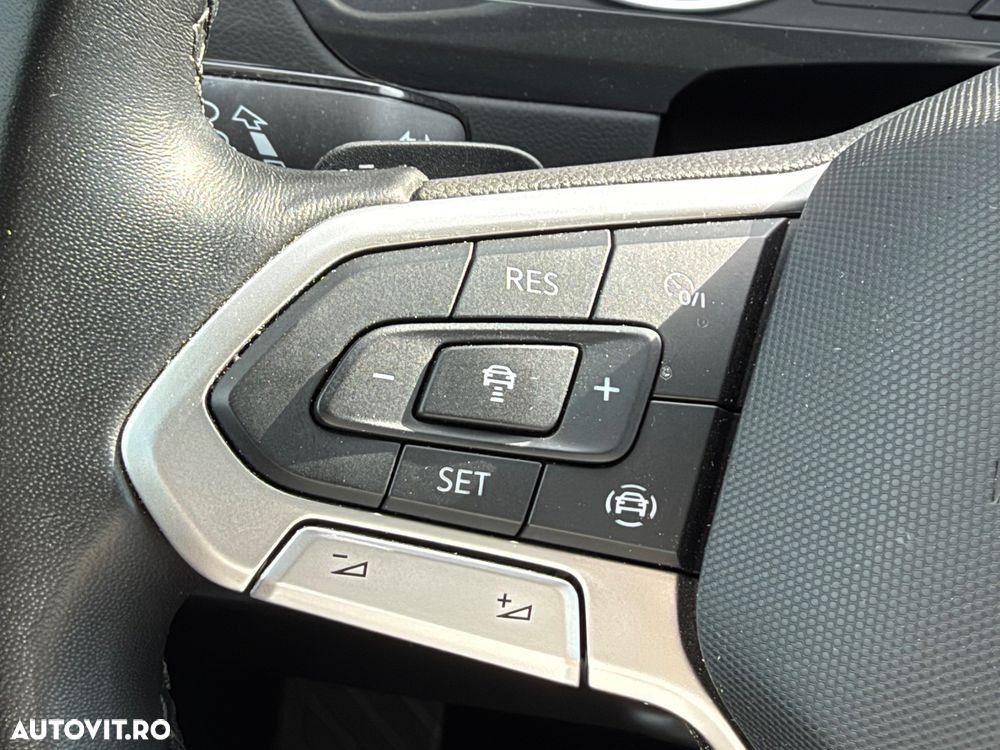 Volkswagen Tiguan - 17