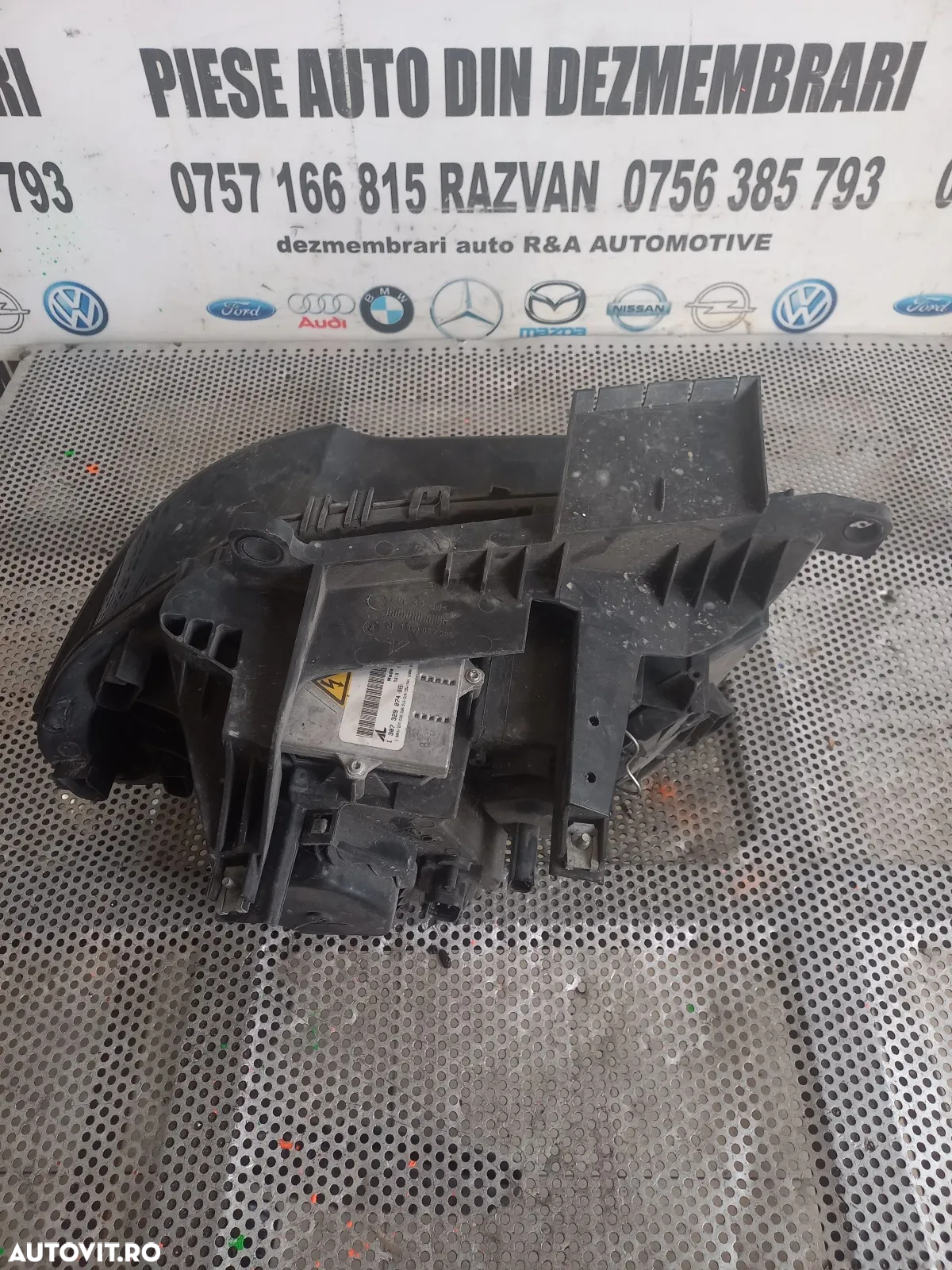 Far Dreapta Xenon Complet Bmw X3 E83 An 2004-2005-2006-2007-2008-2009-2010 Volan Stanga Europa Cod - 6