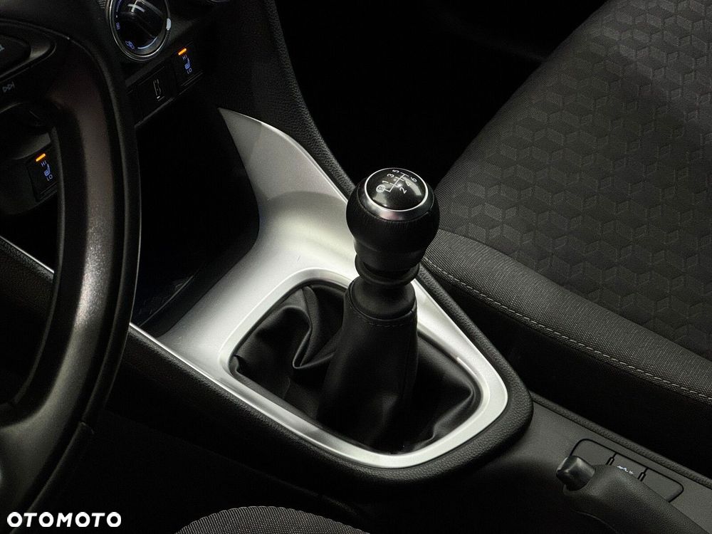 Toyota Yaris 1.5 Comfort - 9