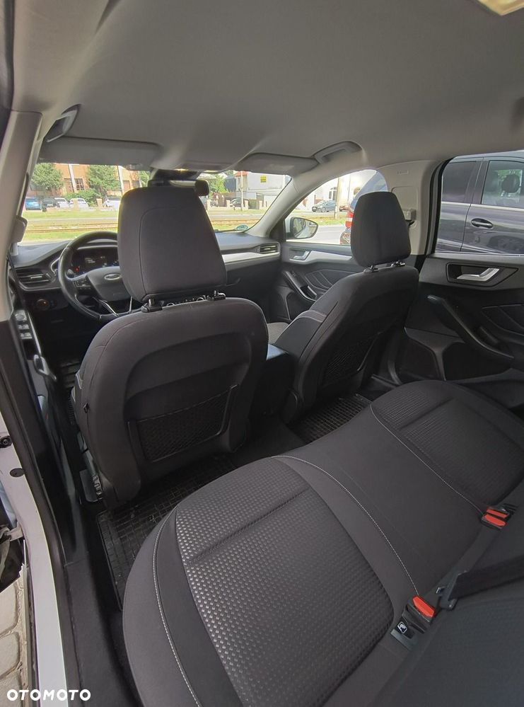 Ford Focus - 13
