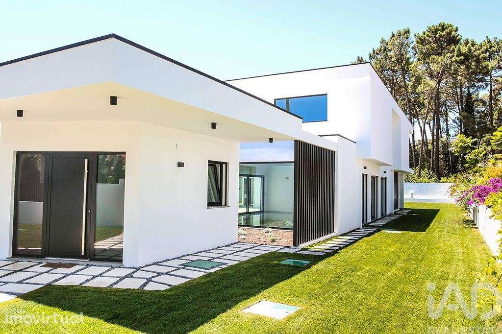 Moradia isolada T4 em Corroios de 352 m2 - Grande imagem: 5/39