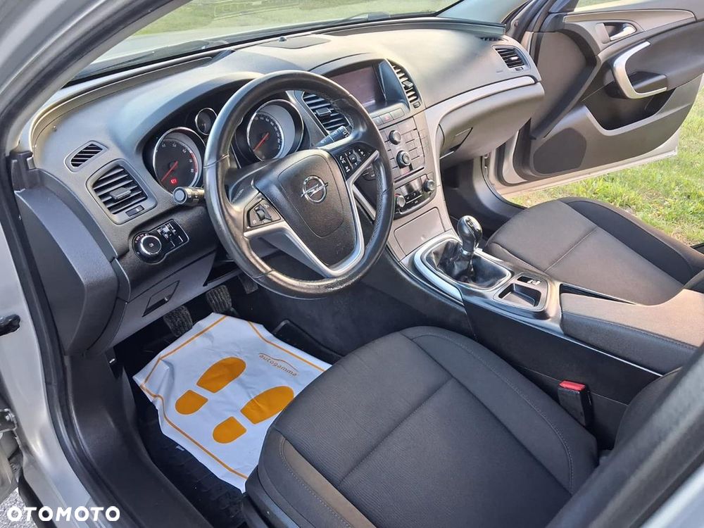 Opel Insignia - 15