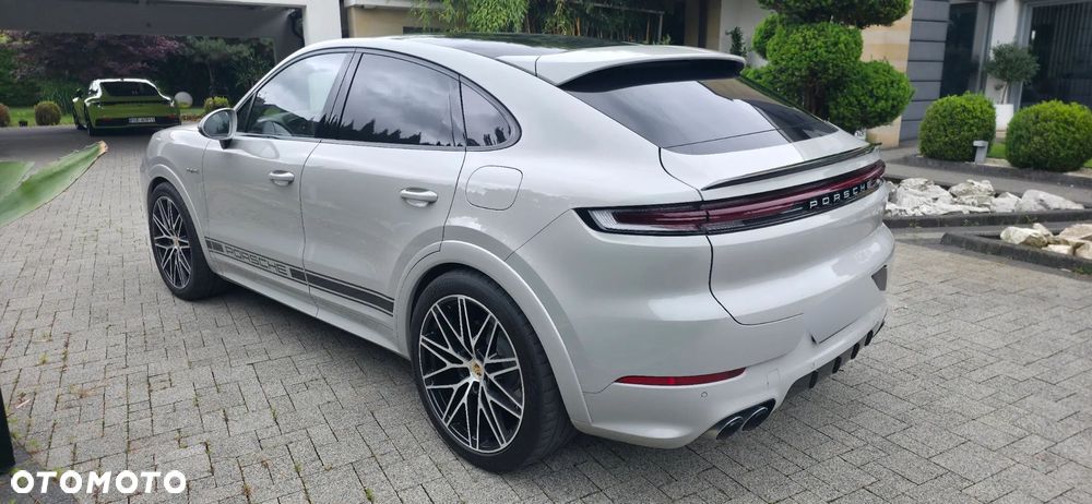 Porsche Cayenne - 8