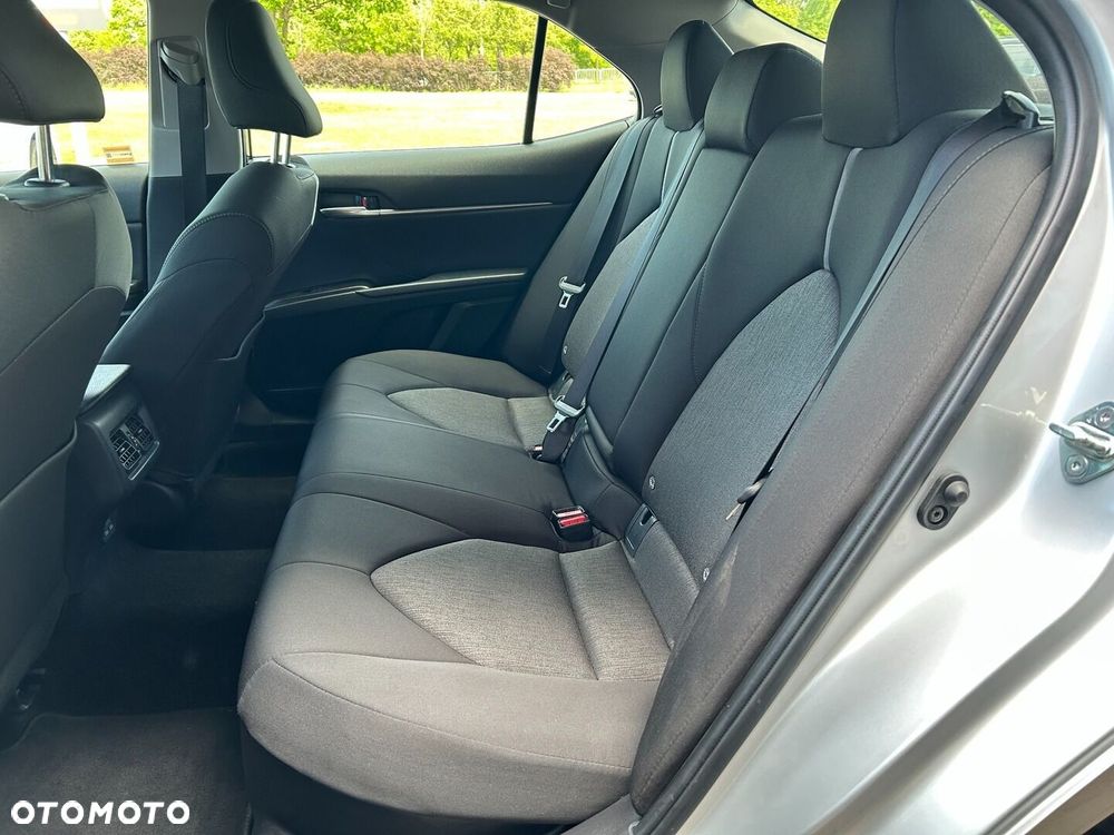 Toyota Camry 2.5 Hybrid Comfort CVT - 10