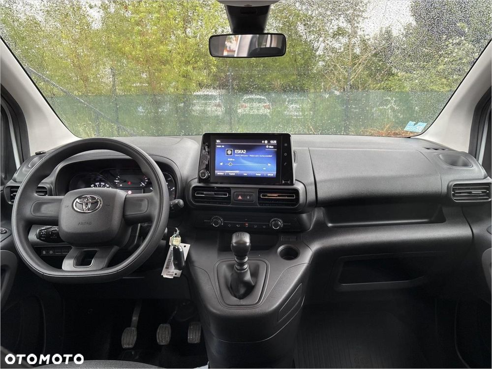 Toyota Proace City Verso 1.2 D-4T Business - 11