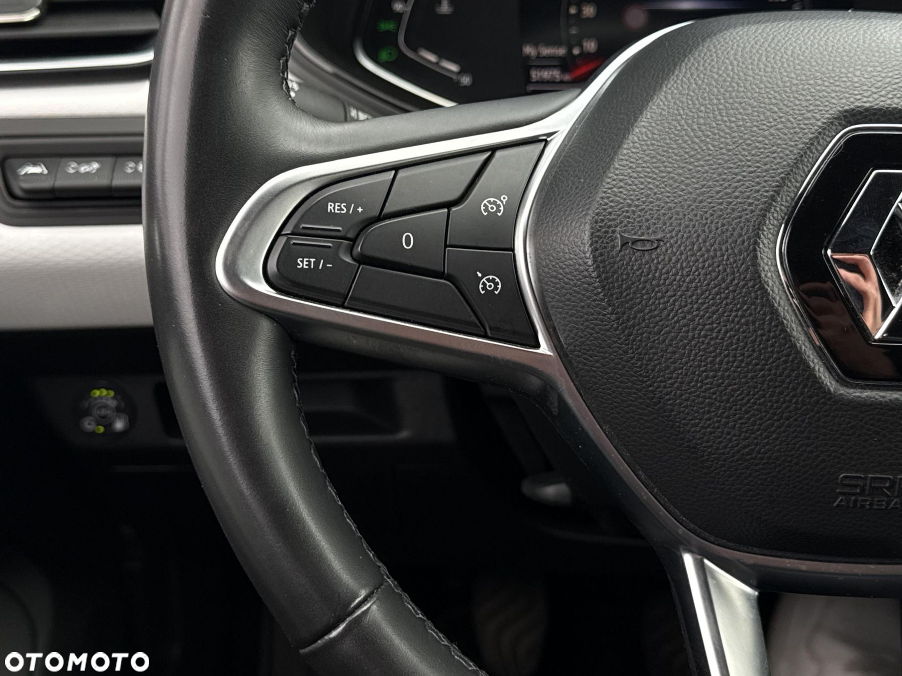 Renault Clio - 18