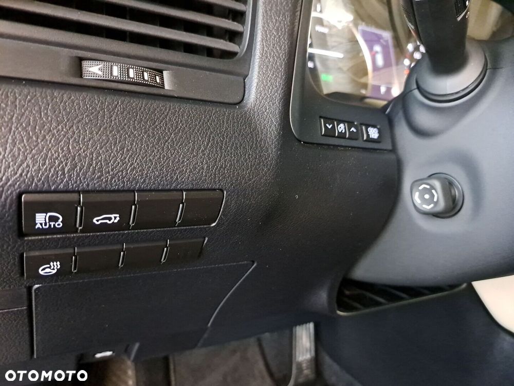 Lexus RX 450h F-Impression - 36