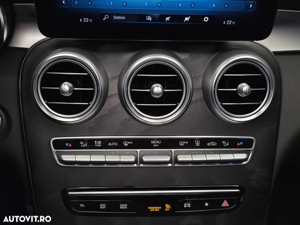Mercedes-Benz GLC 300 e 4Matic 9G-TRONIC AMG Line Plus - 14