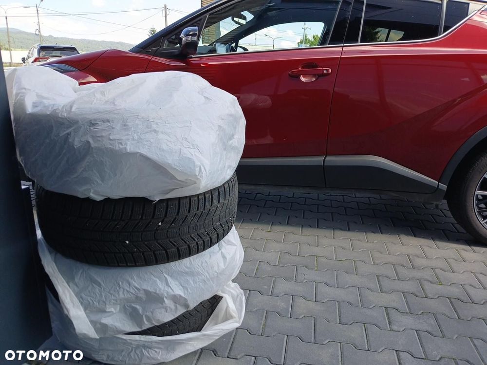 Toyota C-HR 1.2 T Dynamic CVT 4x4 - 21