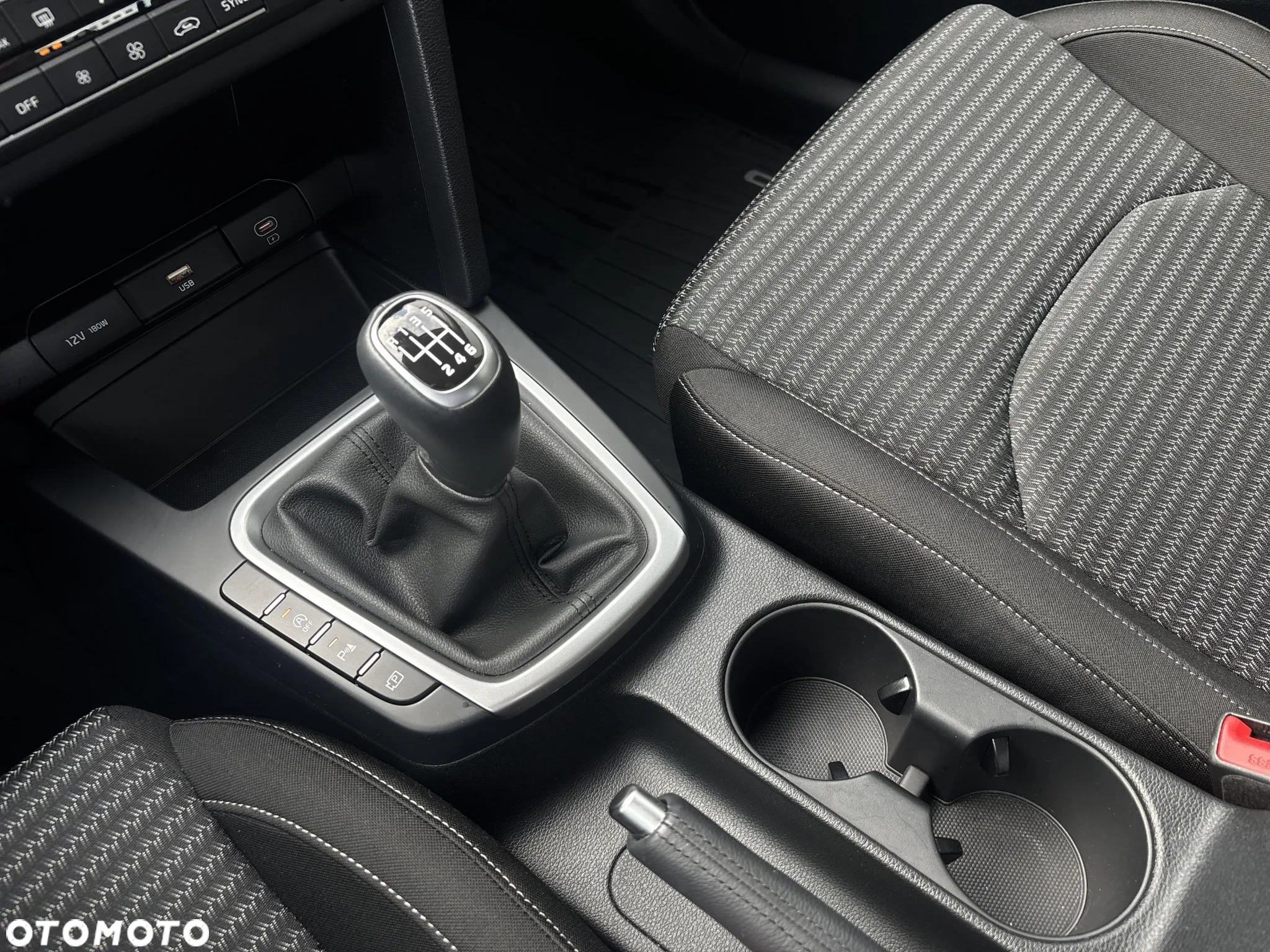 Kia Ceed 1.5 T-GDI M - 15