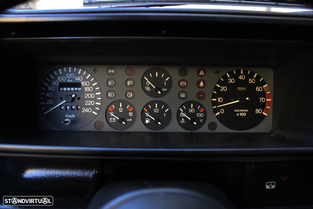 Lancia Delta 1.6 HF Turbo - 34