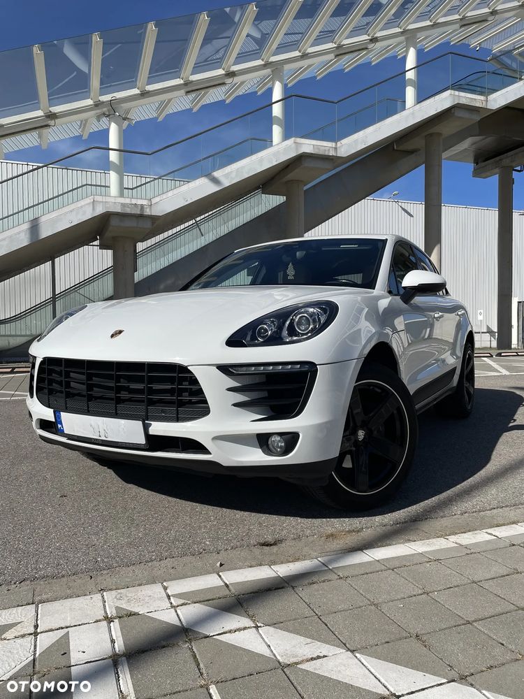Porsche Macan Standard - 2