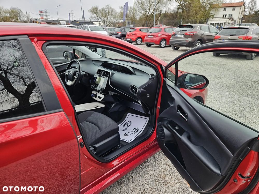 Toyota Prius Hybrid Comfort - 29