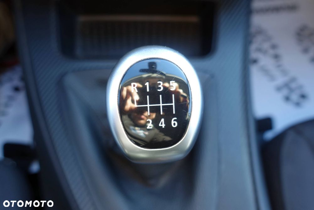 BMW Seria 3 320i Edition Sport - 31