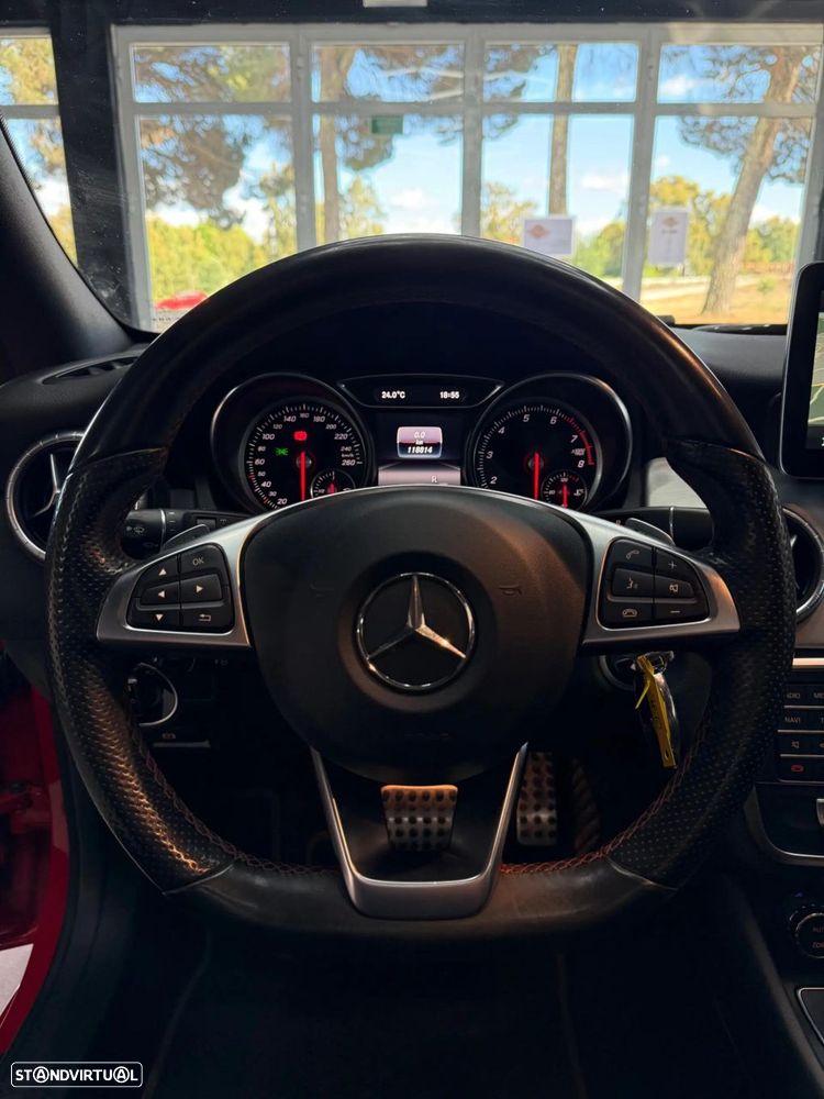 Mercedes-Benz CLA 180 7G-DCT AMG Line — fotografia 10