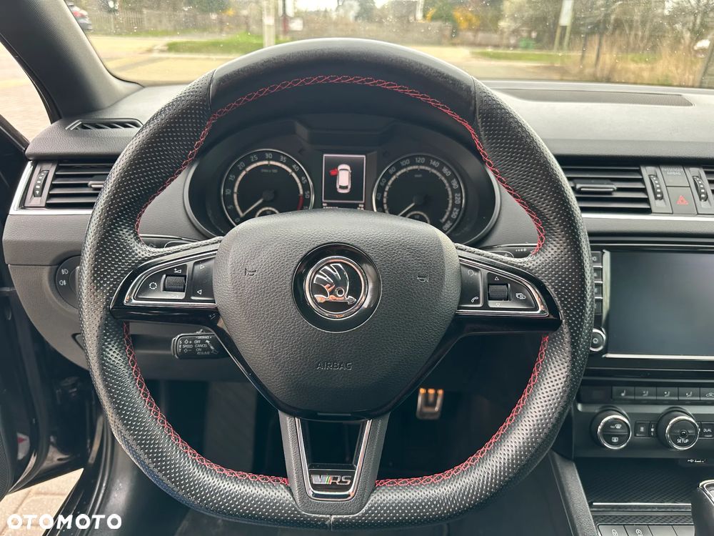 Skoda Octavia 2.0 TDI DSG RS - 7