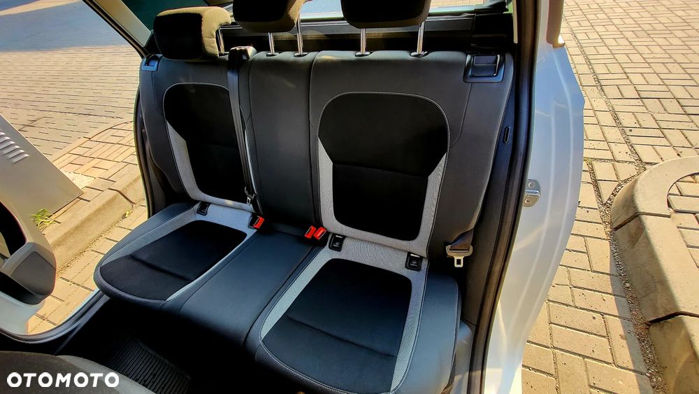 Skoda Fabia 1.0 Ambition - 12