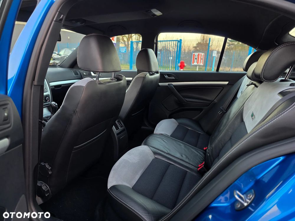 Skoda Octavia 2.0 TSI RS - 15