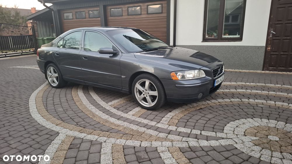 Volvo S60 2.4 Momentum - 4