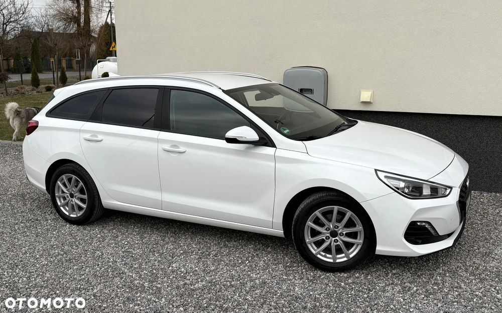 Hyundai i30 1.4 Passion - 13