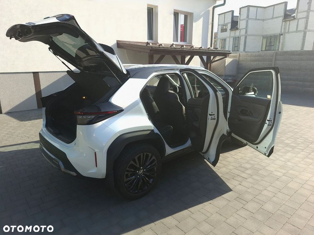 Toyota Yaris Cross - 32