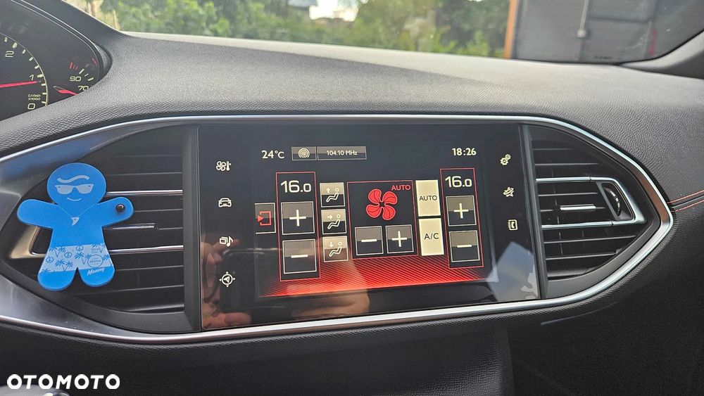 Peugeot 308 BlueHDi FAP 150 EAT6 Stop&Start GT-Line Edition - 23