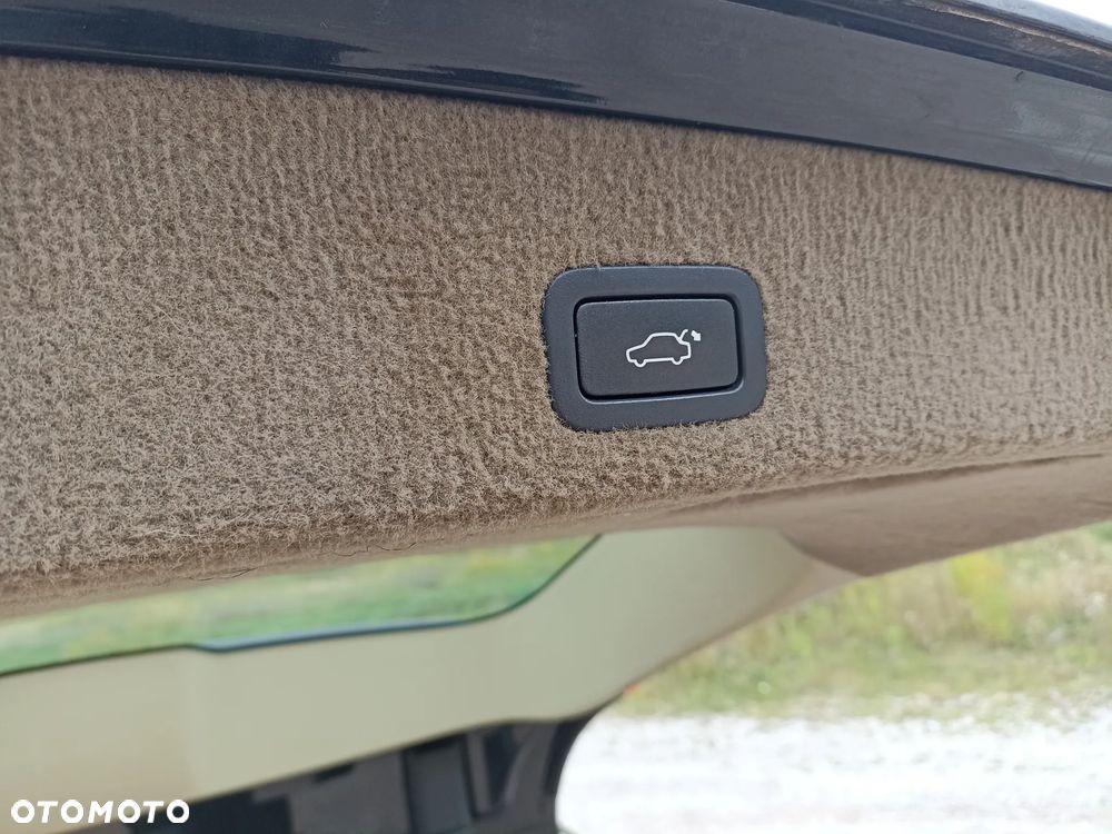 Volvo V70 D5 Momentum - 21