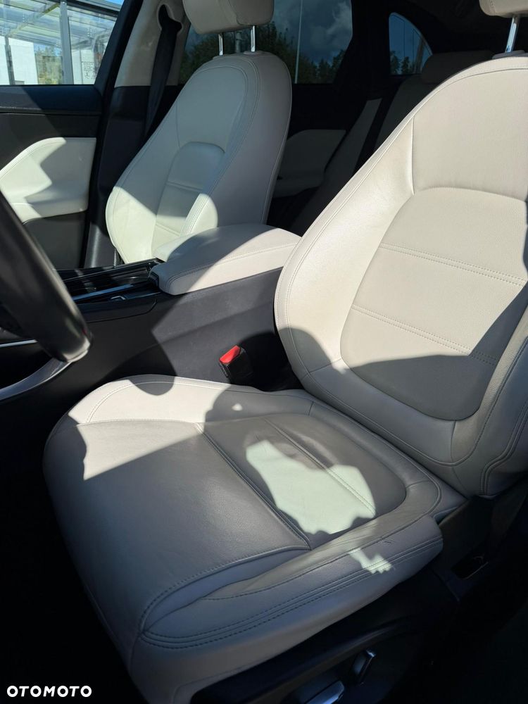 Jaguar F-Pace 2.0 i4D AWD Prestige - 14