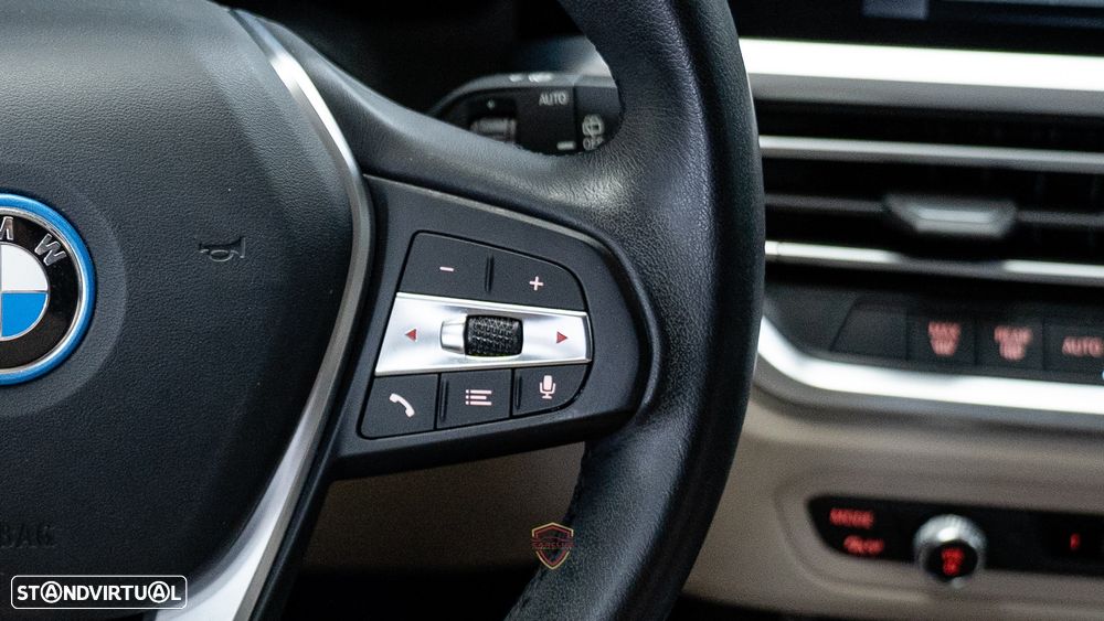 BMW 320 e Touring Line Luxury Auto - 26