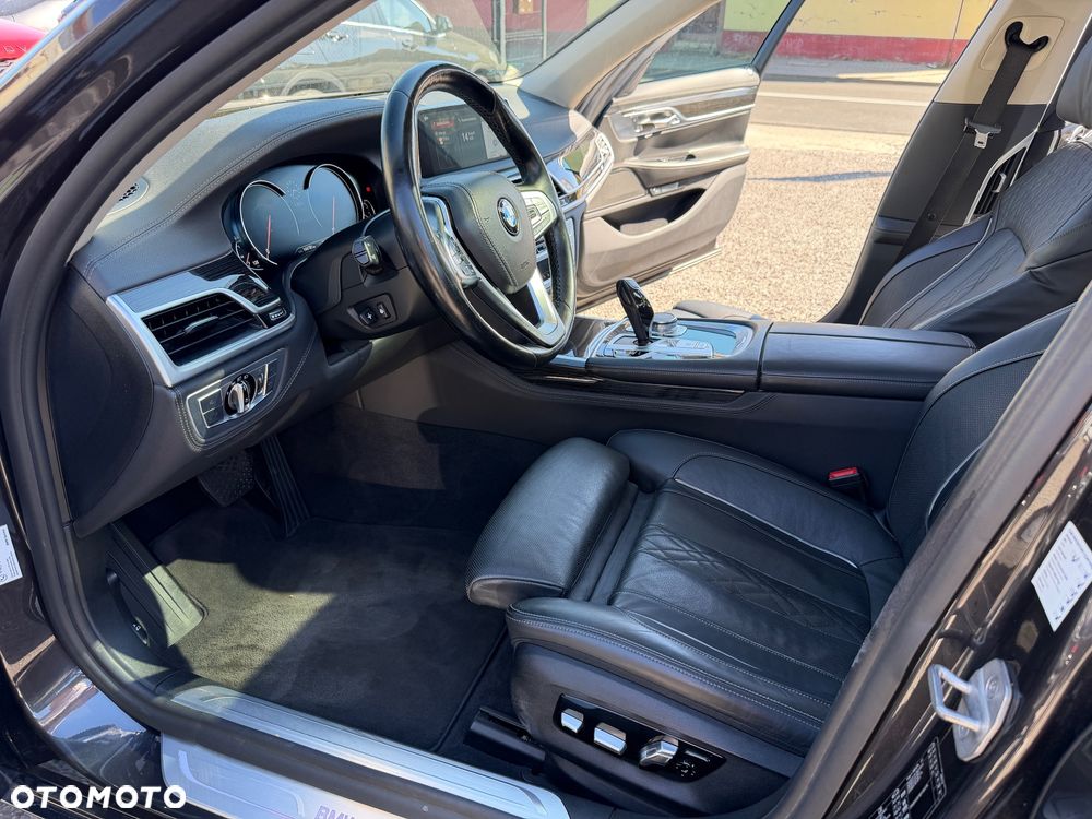 BMW Seria 7 740Ld xDrive - 16