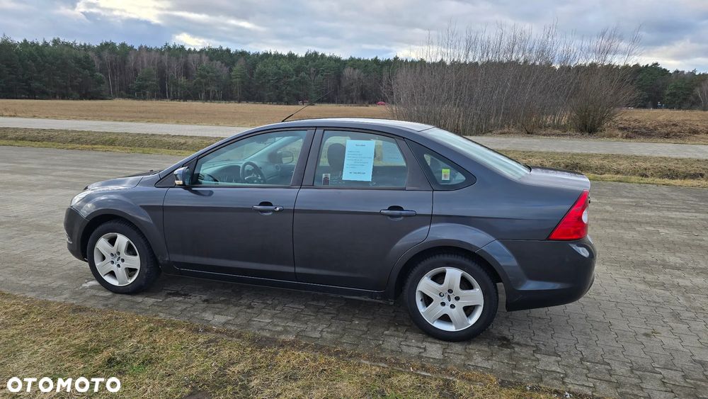 Ford Focus 1.6 Ti-VCT Ghia - 12