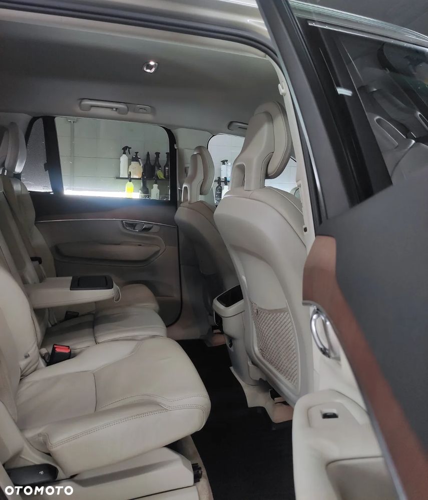 Volvo XC 90 D5 AWD Inscription 7os - 24