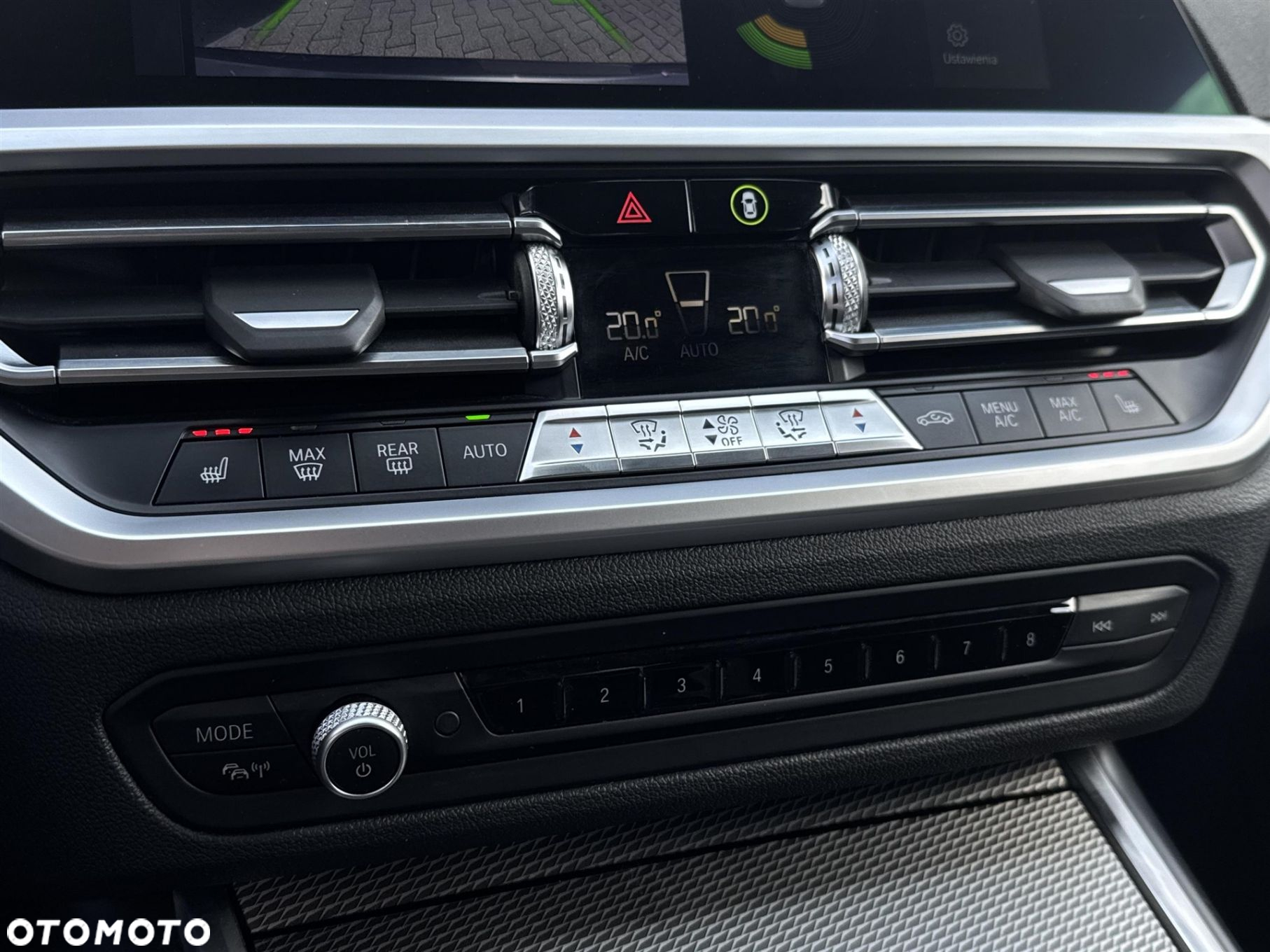 BMW Seria 3 320d xDrive - 14