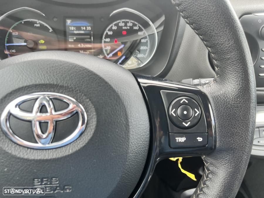 Toyota Yaris 1.5 HSD Exclusive - 31
