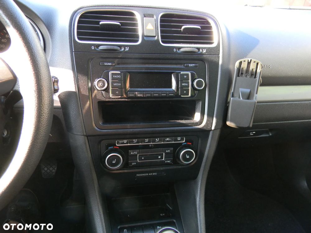 Volkswagen Golf 1.6 TDI BlueMotion Technology Comfortline - 16