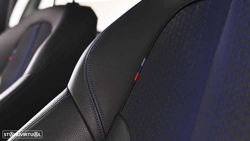 BMW 116 d Pack Desportivo M Auto - 36