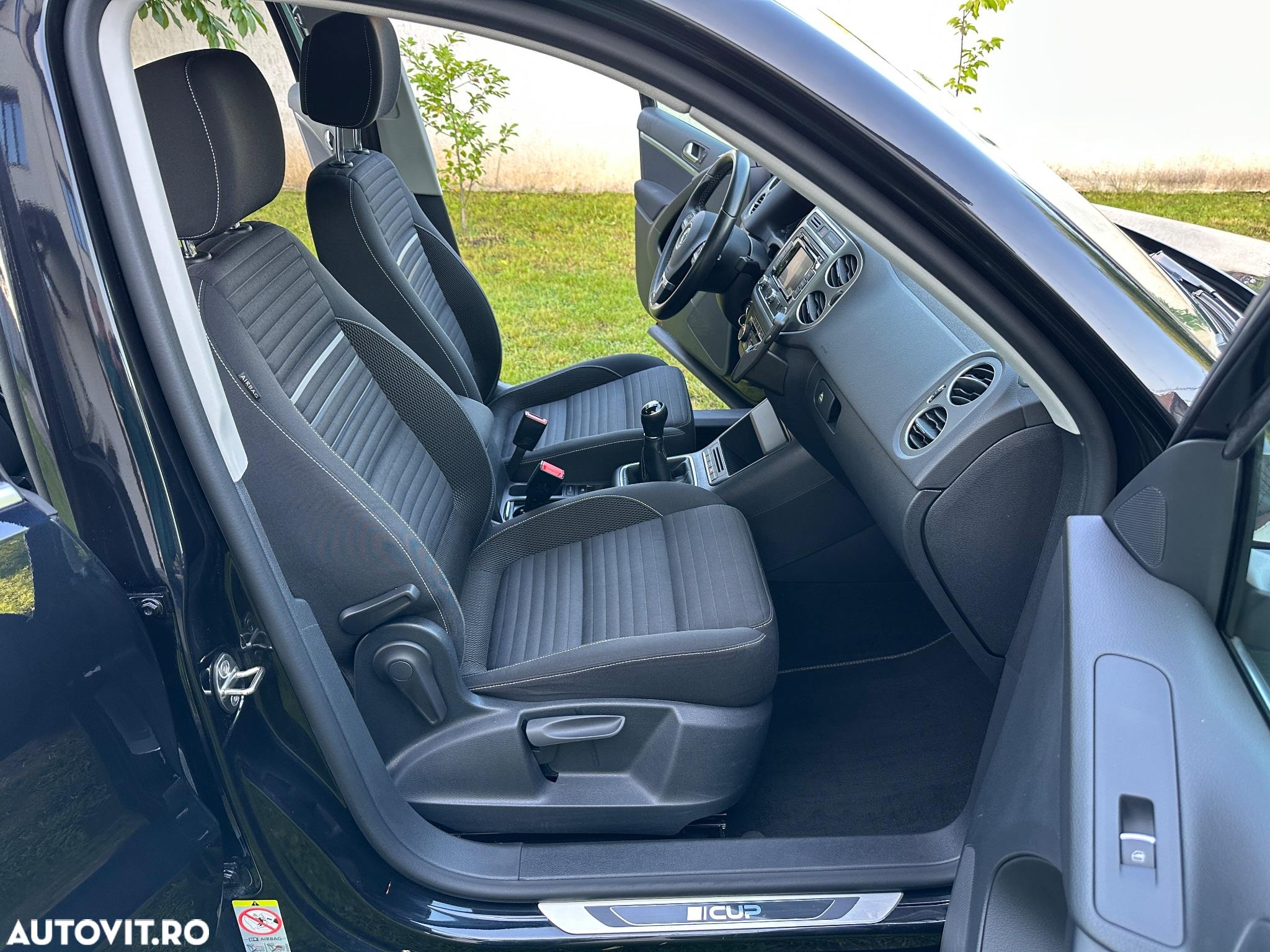 Volkswagen Tiguan 2.0 TDI DPF BlueMotion Technology Cup Sport & Style - 11