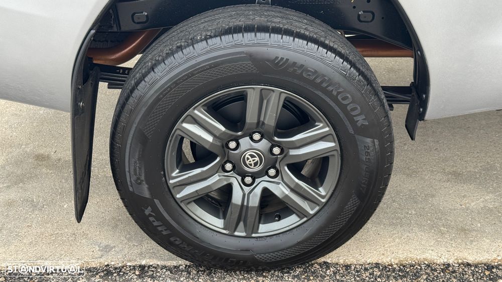Toyota Hilux 2.4 D-4D 4WD Trial - 38